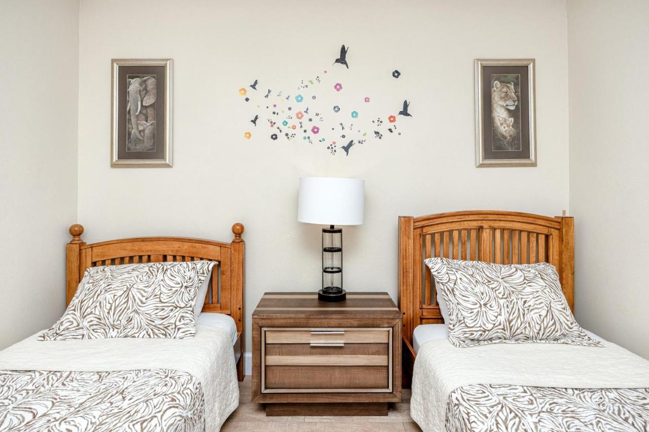Palm Harbor Paradise - Lovely Home With Pool & Hot Tub ภายนอก รูปภาพ