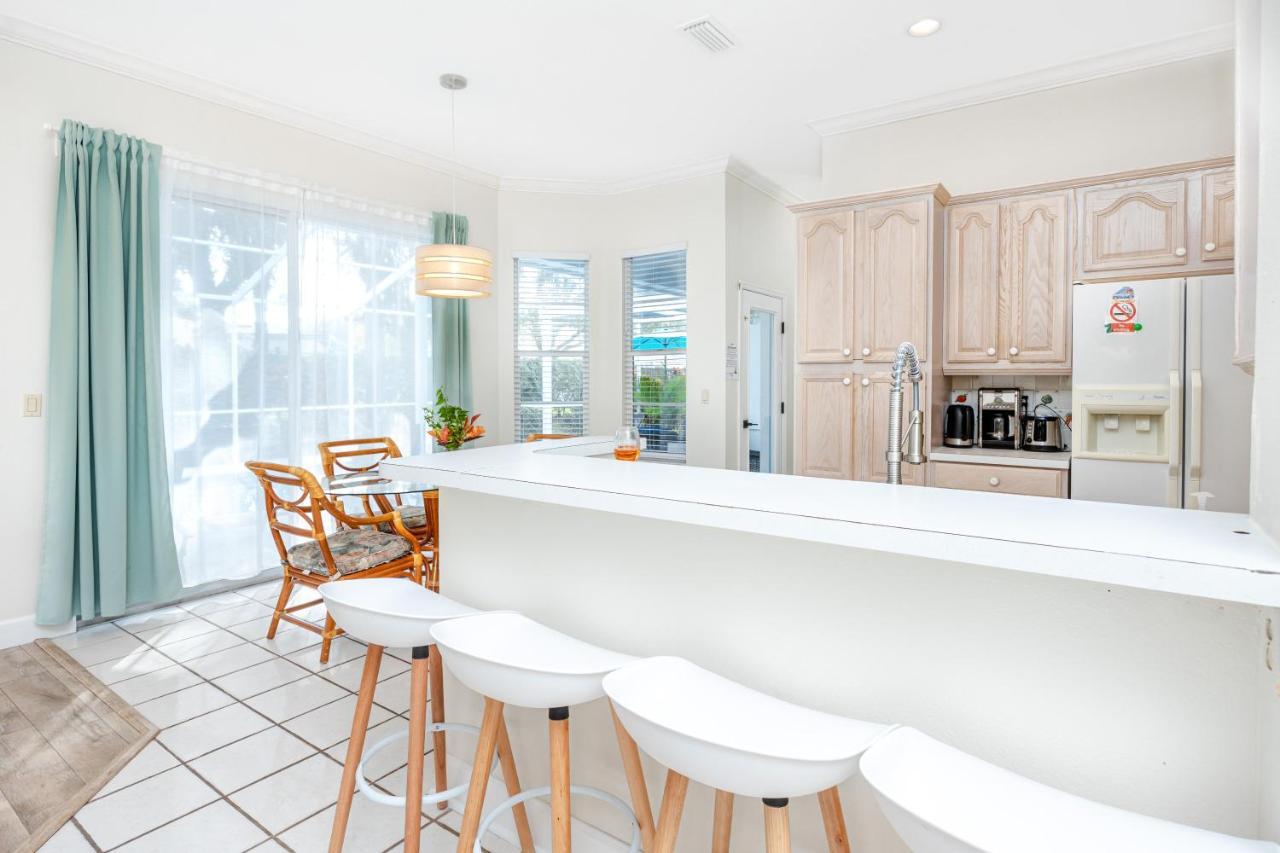 Palm Harbor Paradise - Lovely Home With Pool & Hot Tub ภายนอก รูปภาพ